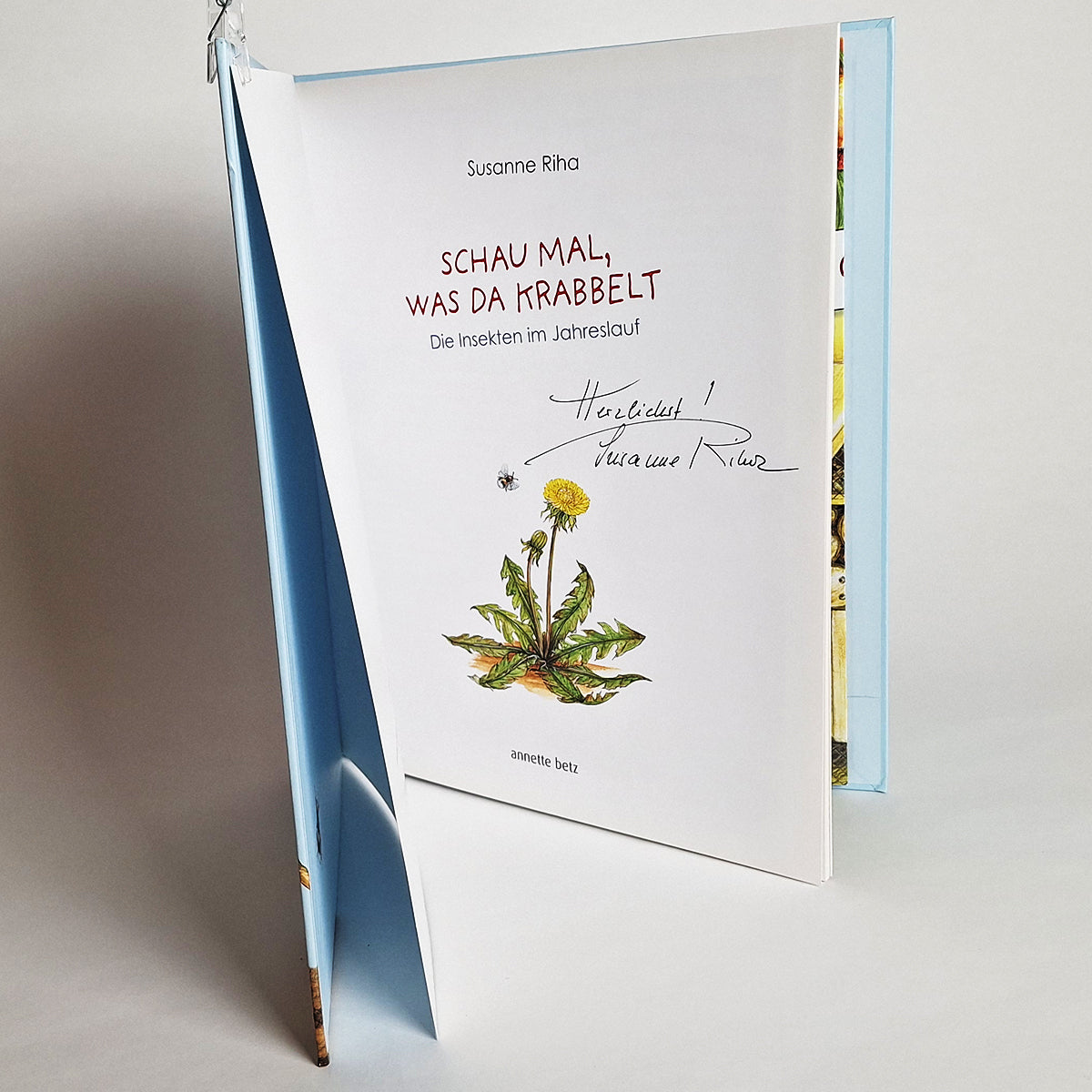 Signiertes Buch "Schau mal, was da krabbelt"